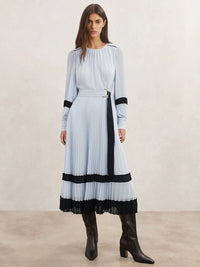 Color-blocked Round-neck Lace-trimmed Dress With A Belt