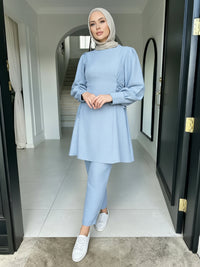 Fashionable Solid-Color Top And Pants Two-Piece Set For Women