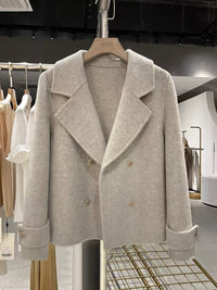 Elegant And Fashionable Wool Coat For Women