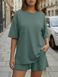 Round-neck Casual Loose-fitting Short-sleeve Shorts Womens Set