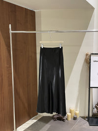 Irregularly Slit Double-Layer Gauze Relaxed-Fit Fishtail Skirt