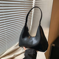 Retro Dumpling Style Versatile Commuter Bag