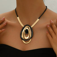Retro Geometric Circular Cross-Panel Necklace