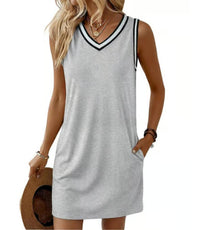 Women's Contrast-color V-neck Sleeveless Dress