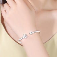 Round Tube Clover Push-pull Bracelet For Women