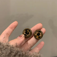 Japanese Style Minimalist Gold Flower Stud Earrings  Dainty Elegant Alloy Floral Statement Jewelry For Women Daily Wear