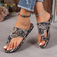 Flat-Heeled Printed Toe-Strap Roman Style Sandals