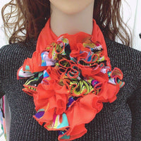 Women's bib scarf