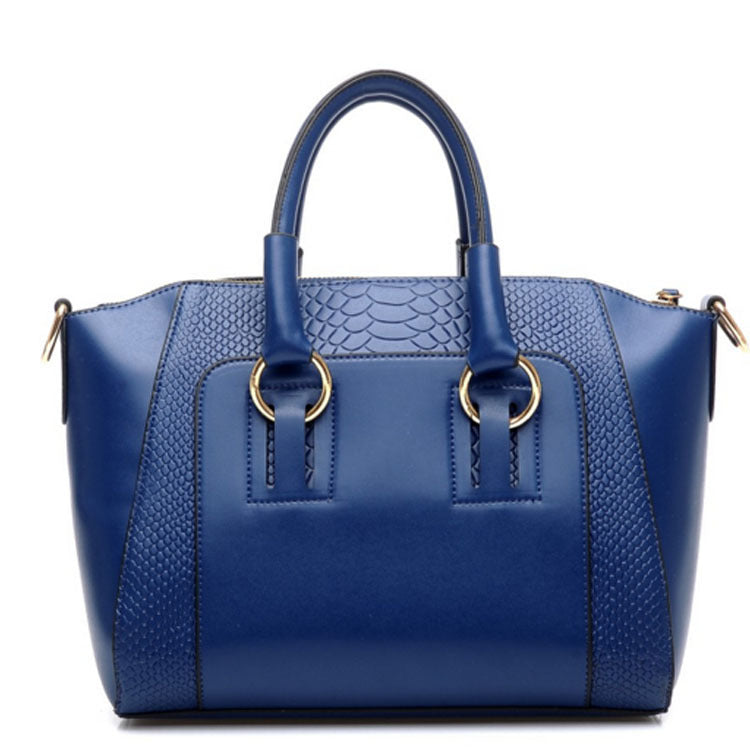 Retro trend large capacity handbag