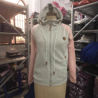 Womens Personalized Leather Patch Contrast-color Hoodie Authentic Quality