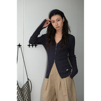 V-neck Zippered Slim-fit Figure-flattering Womens Knitted Shirt
