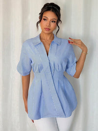 Womens SpringSummer Striped Shirt With V-Neck And Defined Waist For A Slimming Look