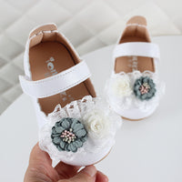 Soft sole baby shoes
