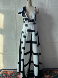 Printed, Figure-hugging Sexy Dress With An Elegant Sophisticated Vibe
