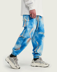 Pocket trousers with belt buckle
