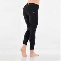 Womens Tight-fitting Workout Jeans With A Butt-lifting Pad