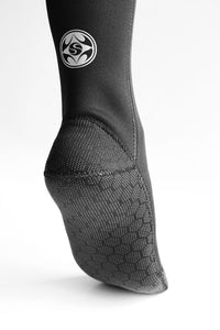 Super elastic non-slip diving socks
