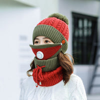 Warm knitted hat for cycling