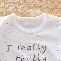 Baby jumpsuit with short sleeves
