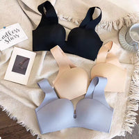 Gathered bra without steel ring