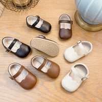 Fashion Walking Shoes With Soft Soles
