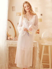 Long bathrobe nightdress