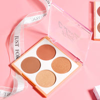 Lamex's new four-color eyeshadow palette