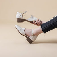 2026 New Women's Closed Toe Sandals, Mid Heel Summer French Pointed Toe Vintage Soft Leather Shoes For Mother