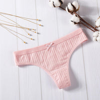 Breathable seamless low-waist briefs