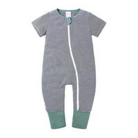 0-2 Year Old Newborns Go Out To Climb Clothes