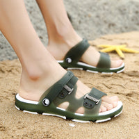Sandals, Men's Slippers, Men's Summer Bathroom, Beach Shoes, Men's Hole Shoes, Flip-flops, Non-slip Student Sandals And Slippers
