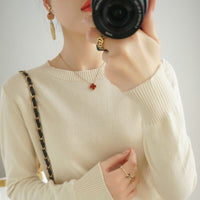 Women's Simple Crew-Neck Pullover Knit Sweater