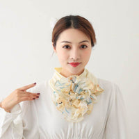 Women's bib scarf