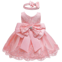Bow hair with a fluffy skirt