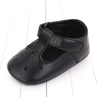 Hollow baby toddler shoes