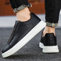 Men's Leather Soft-soled Breathable Sneakers