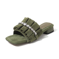 Stylish Silver Leather Pleated Slide Sandals With A Resort Vibe