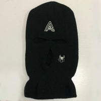 Spider-embroidered Warm Knitted Three-hole Hat