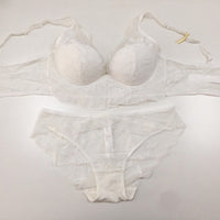 Sexy lace gathered in bra