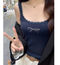 Women's Lace Suspender With Bow Design