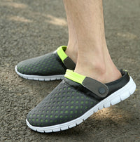 Breathable hole shoes