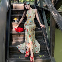 Retro Print Backless V-Neck Halter Dress