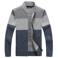 V-neck men's loose warm sweater coat
