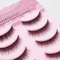 Naturally cross five pairs of false eyelashes