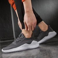 Trendy Running Men's Shoes Lightweight Low-Top Travel Shoes