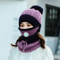 Warm knitted hat for cycling