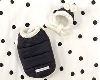 Pet clothes keep warm