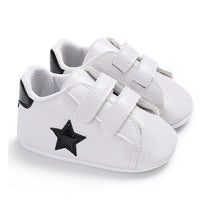 Spring and autumn new 0-1 years old baby toddler shoes non-slip soft bottom breathable men and women baby shoes casual sports wild