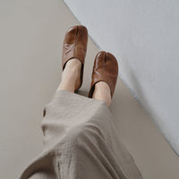 Women's Full Grain Leather Tabi Flats, Split Toe Slip-On Mules For Casual & Daily Wear