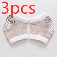 Children's dispensing anti-skid knee pads